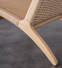 Load image into Gallery viewer, Mid Century Lounge Chair
