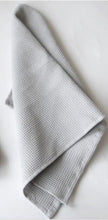 Load image into Gallery viewer, Waffle Pattern Table Napkin