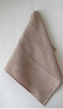 Load image into Gallery viewer, Waffle Pattern Table Napkin