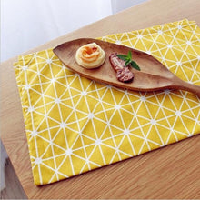 Load image into Gallery viewer, Simple Pattern Towels
