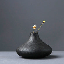 Load image into Gallery viewer, Black Ceramic Flower Arrangement Vases