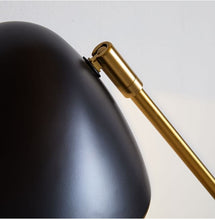 Load image into Gallery viewer, Duckbill Table Lamp