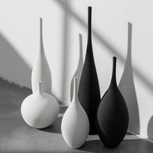 Load image into Gallery viewer, Handmade Ceramic Zen Vase