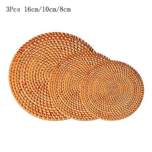Load image into Gallery viewer, Round Braided Placemats (4pcs)